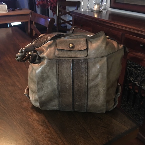 Chloe Handbag - Picture 2 of 8